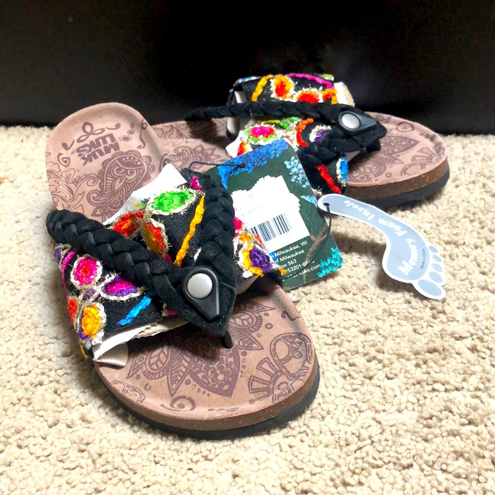 Muk Luks multi color sandals